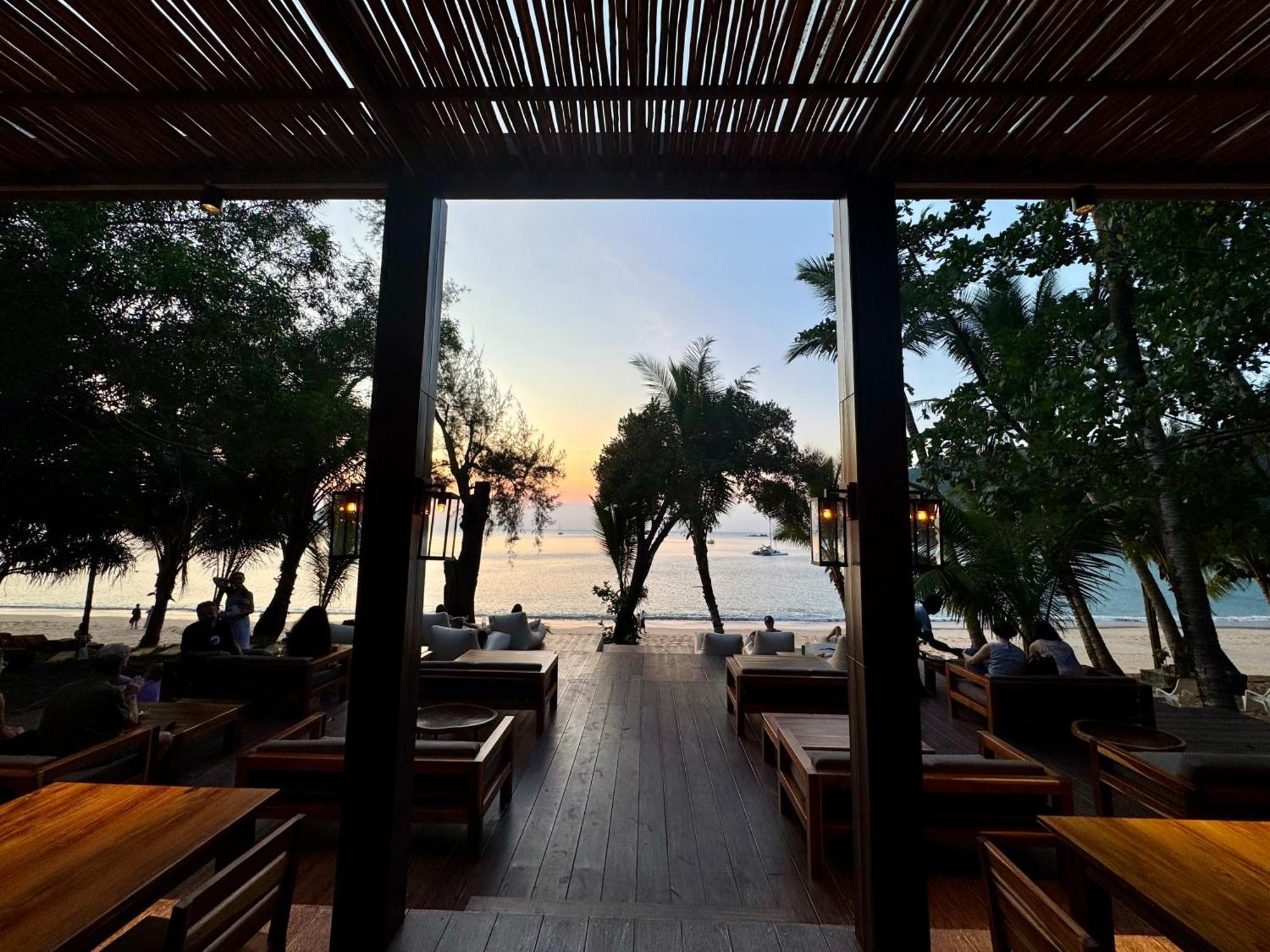 Sunny Cove Beach Resort Koh Phayam Ranong Esterno foto