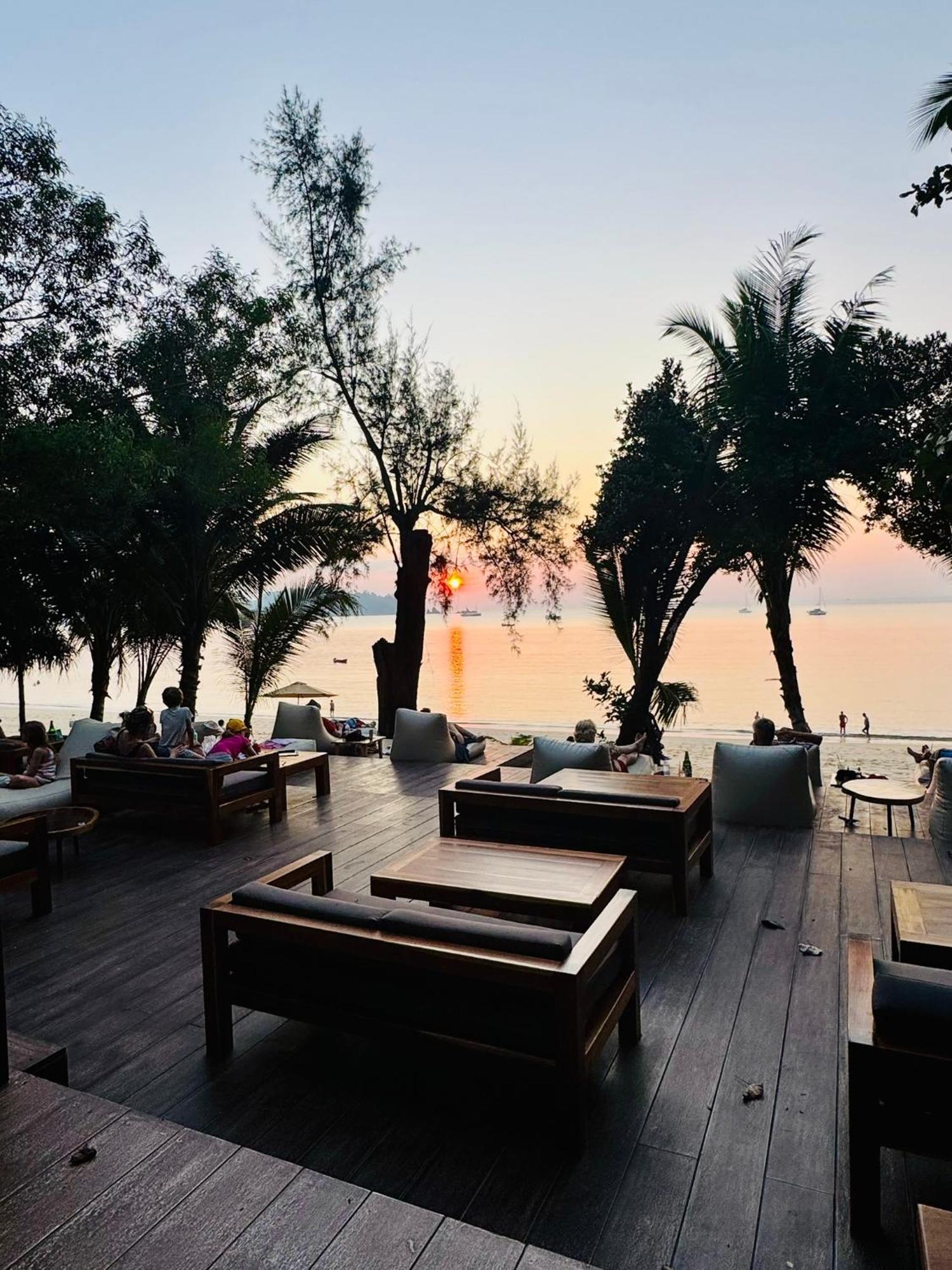 Sunny Cove Beach Resort Koh Phayam Ranong Esterno foto