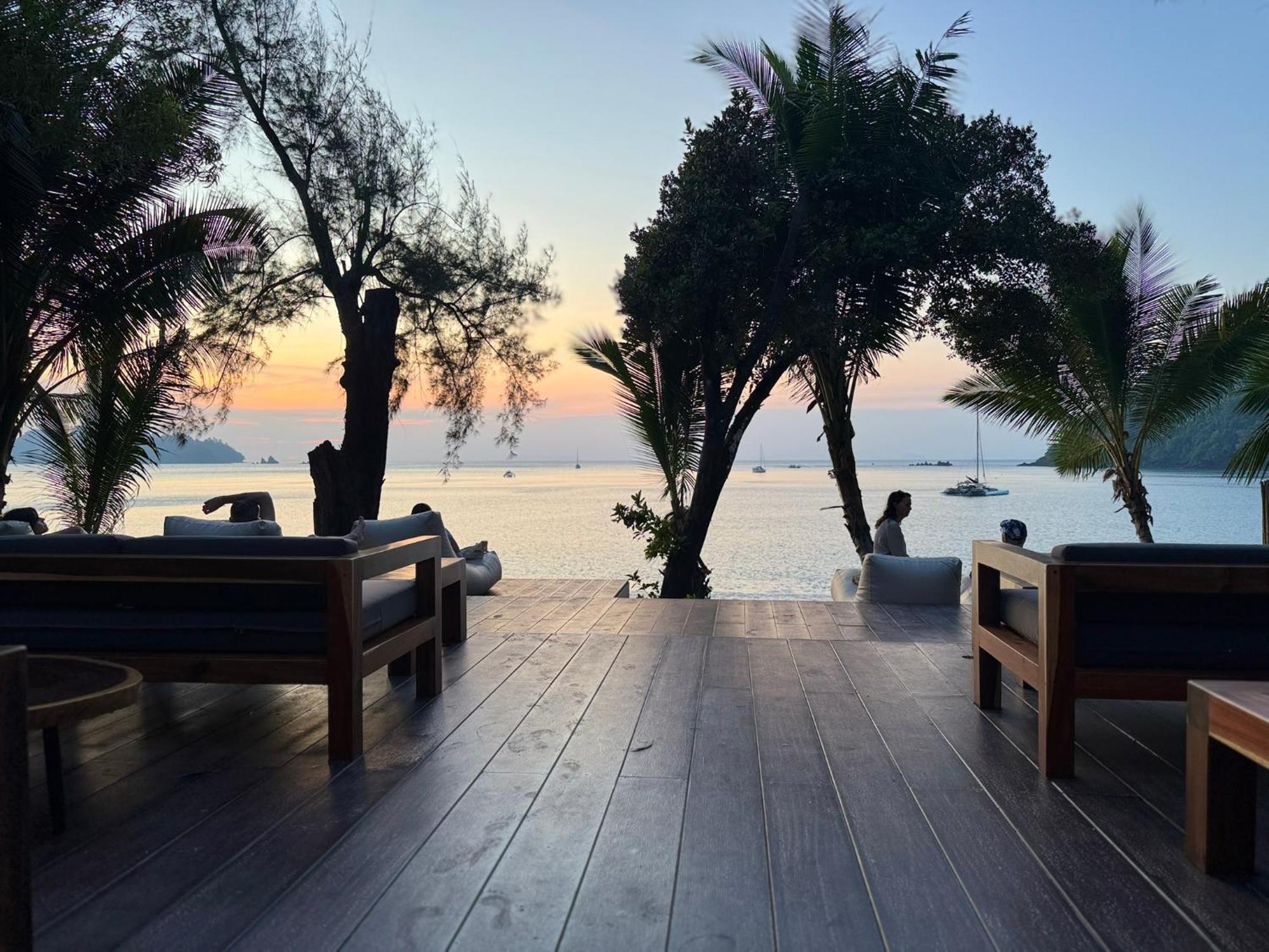 Sunny Cove Beach Resort Koh Phayam Ranong Esterno foto